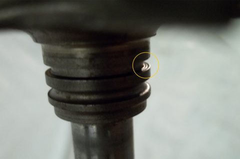Turbine Shaft & Wheel – Worn Piston Ring Seal Groove (b)